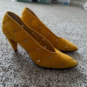 Vintage Walter Steiger Mustard Yellow Pumps